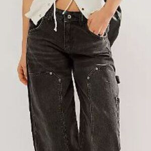 Free People We The Free Loren Barrel Carpenter Jeans 33 NWT